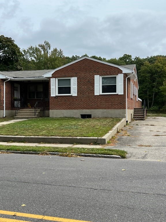 168 White St unit 168, South Weymouth, MA 02190 - photo 6