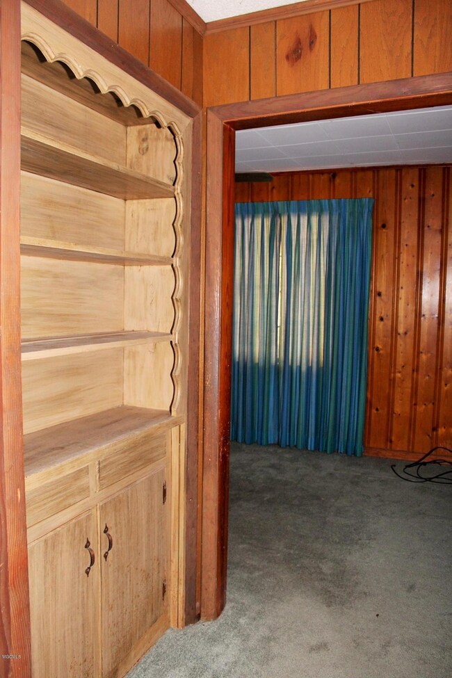 Entry Foyer