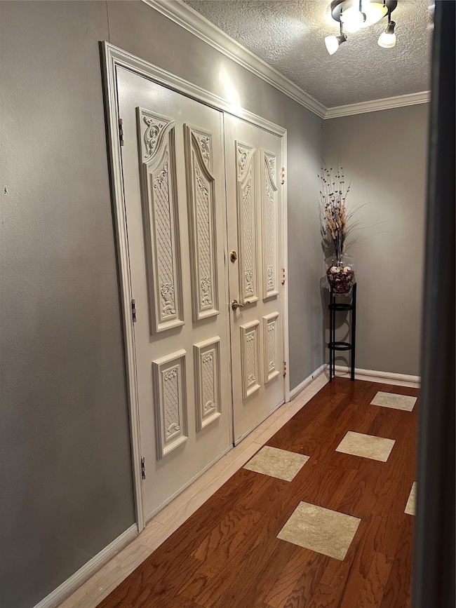 25318 Lynbriar Ln, Spring, TX 77373 - photo 5