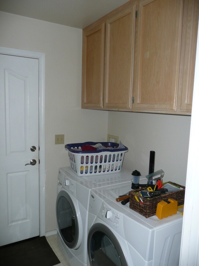 LAUNDAY
