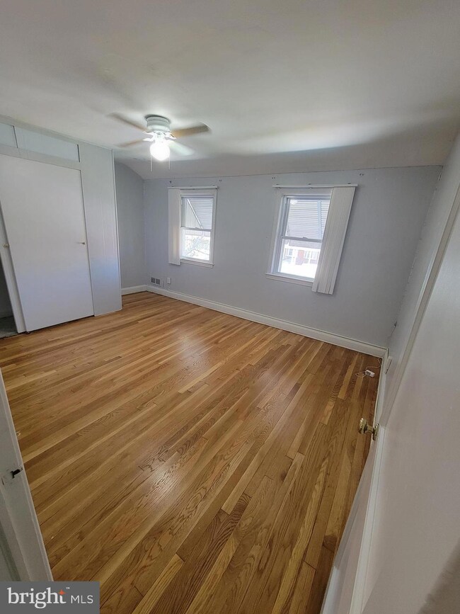 931 Middlesex Rd, Essex, MD 21221 - photo 7