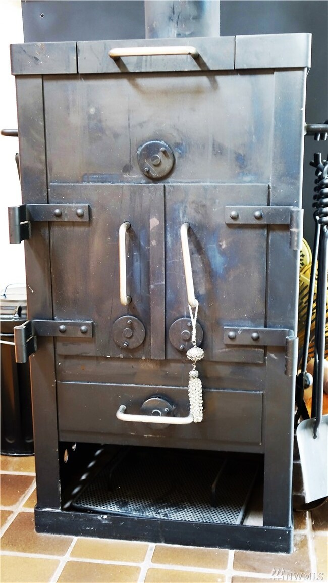 1024 5th Ave S unit B304, Edmonds, WA 98020 - photo 6