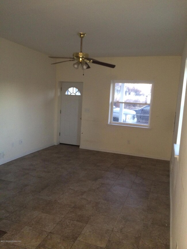 201 Pine St, Union Beach, NJ 07735 - photo 3