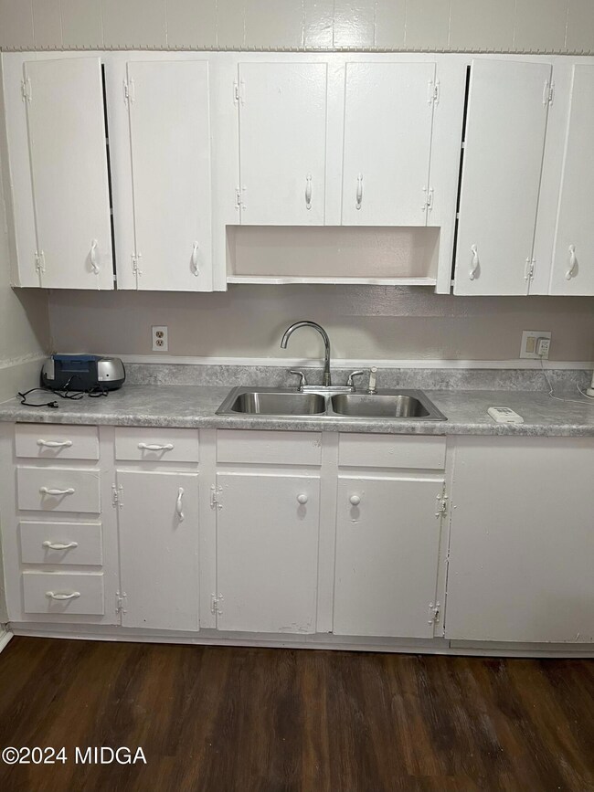 Freshly Painted Kitchen Cabinets with Ne