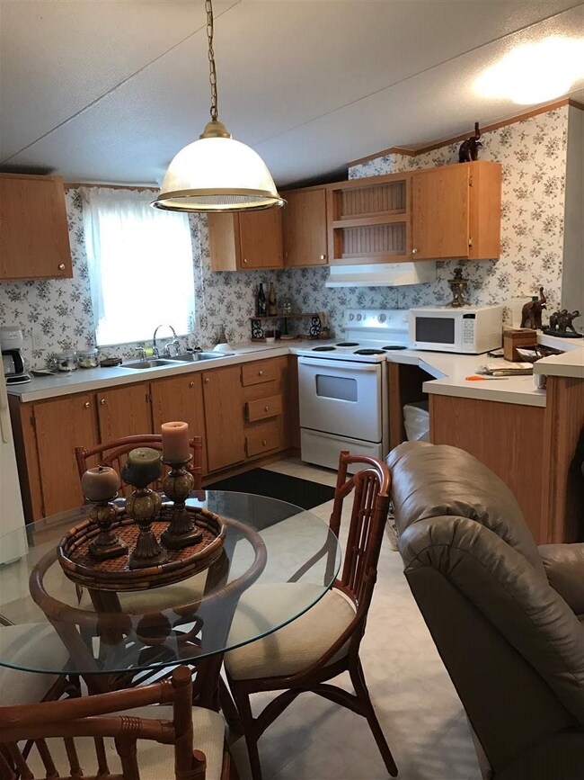 17426 E Royal Oak Dr, Perry, FL 32348 - photo 7