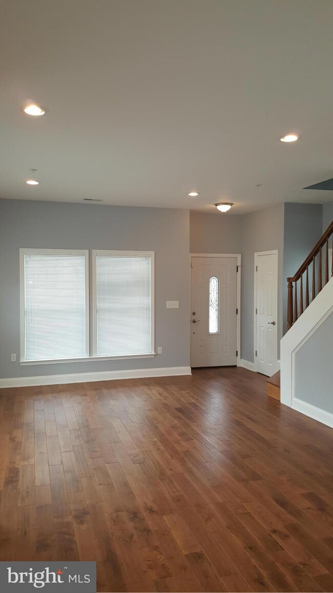 908 Nova Ave, Capitol Heights, MD 20743 - photo 7