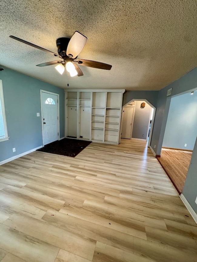 209 SW 7th St, Newton, KS 67114 - photo 6