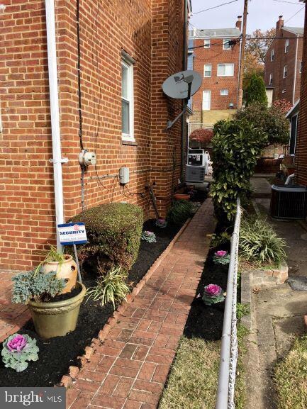 738 Burns St SE, Washington, DC 20019 - photo 5