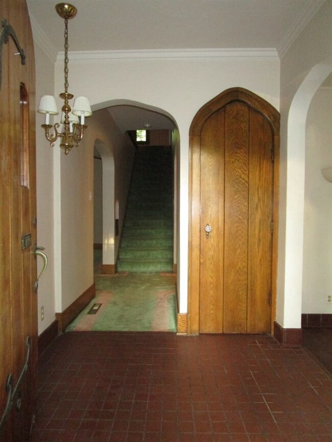 604 N Main St, Auburn, IN 46706 - photo 3