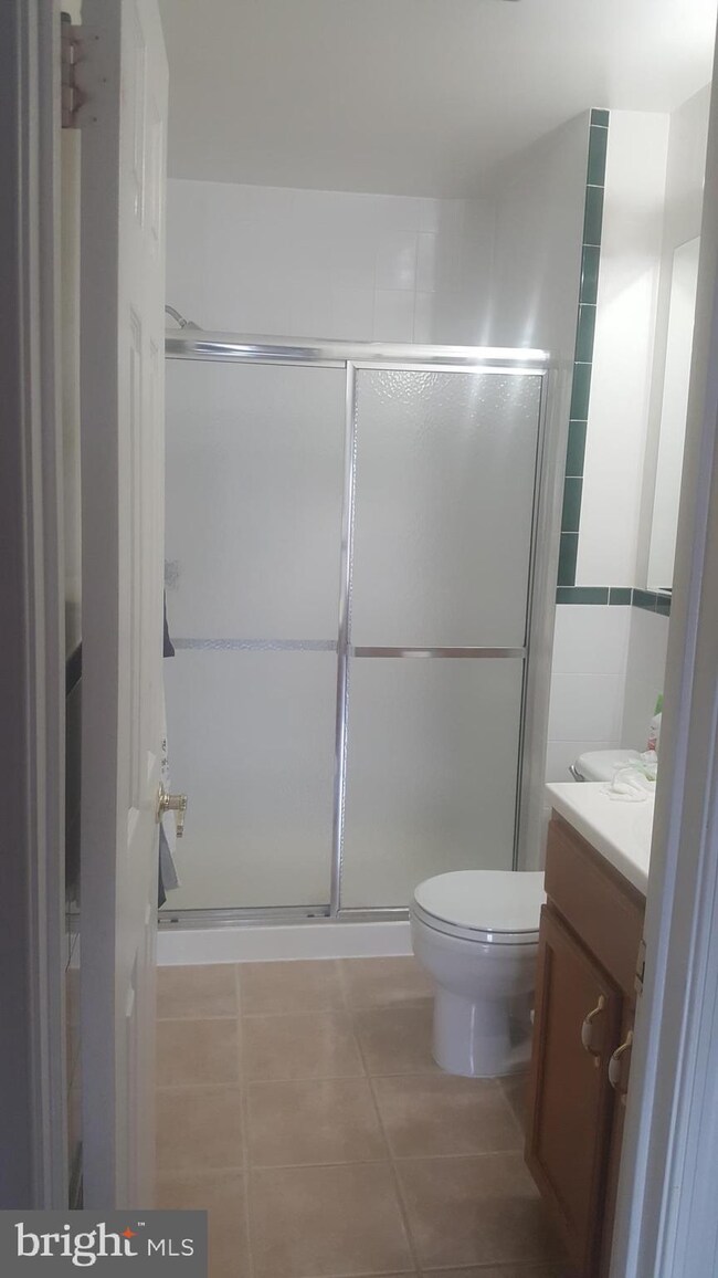 9600 Blake Ln, Fairfax, VA 22031 - photo 5