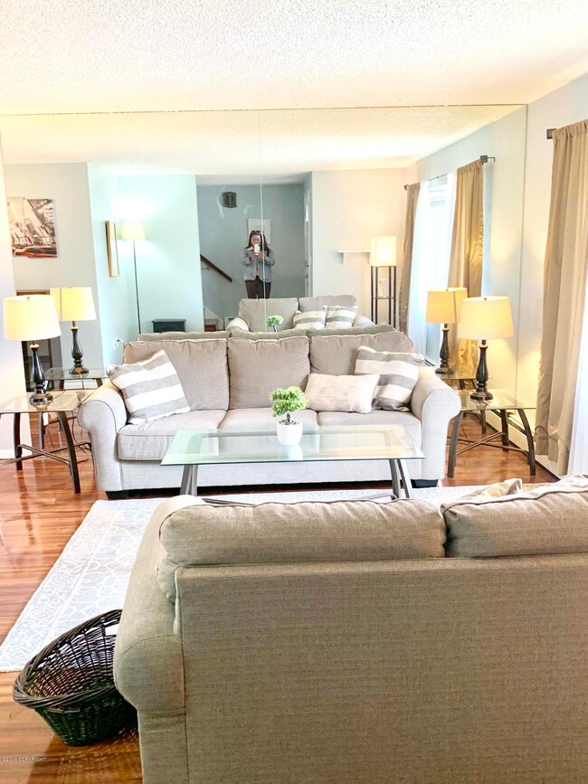 Living area.3