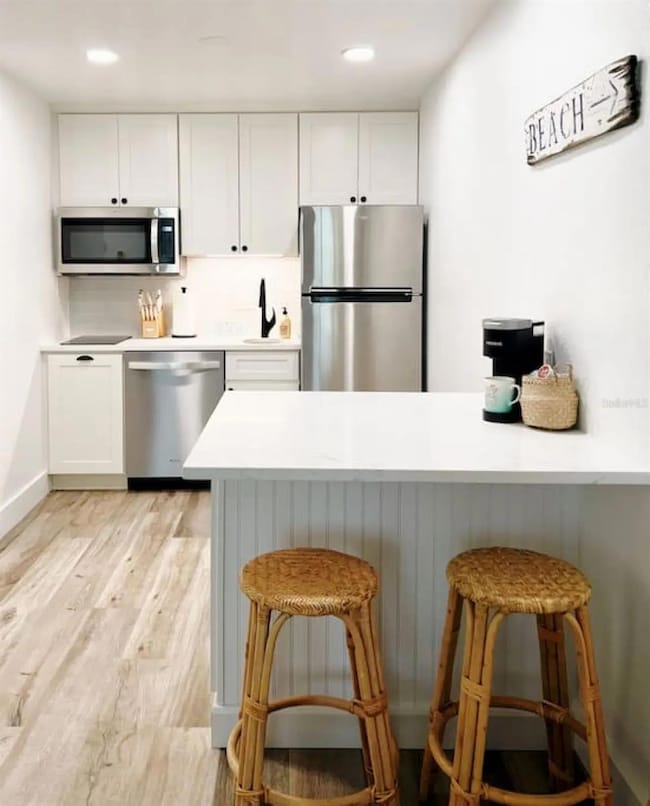 611 Destiny Dr unit 516, Ruskin, FL 33570 - photo 2