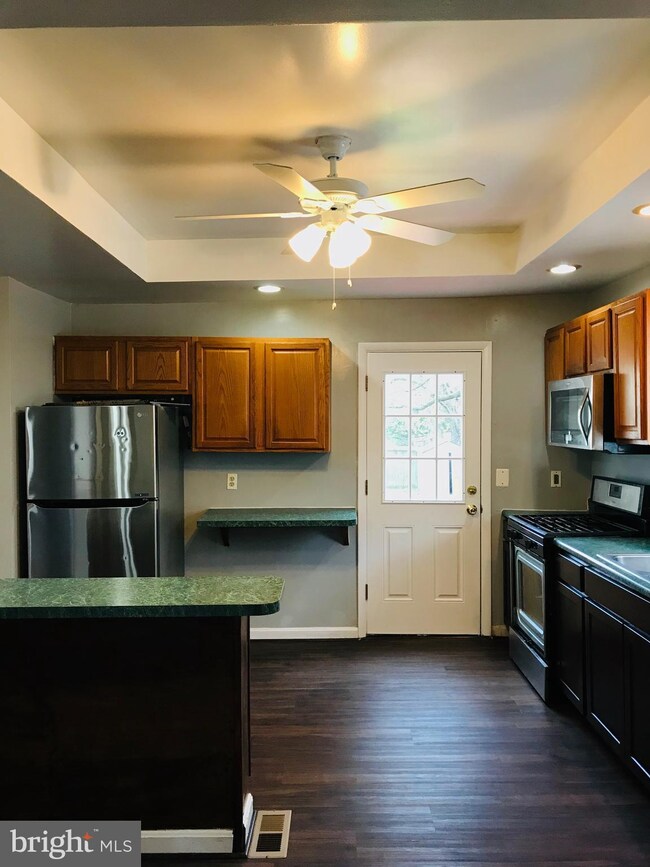 12 Montrose Ave, Owings Mills, MD 21117 - photo 4