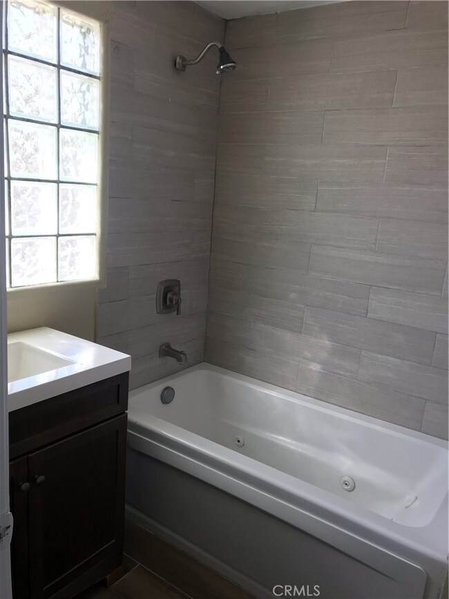 277 E 7th St, Upland, CA 91786 - photo 6