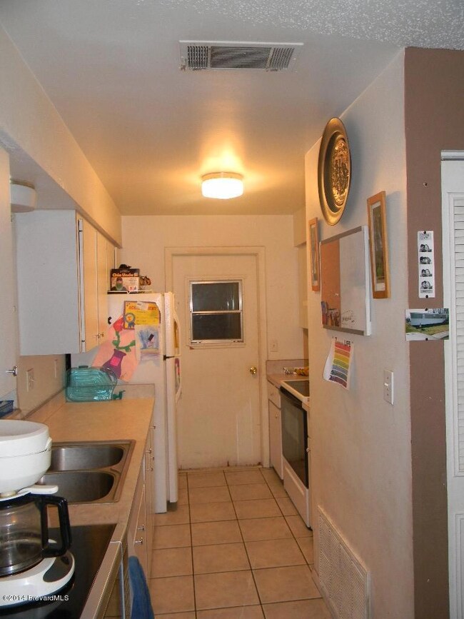 kitchen to garage