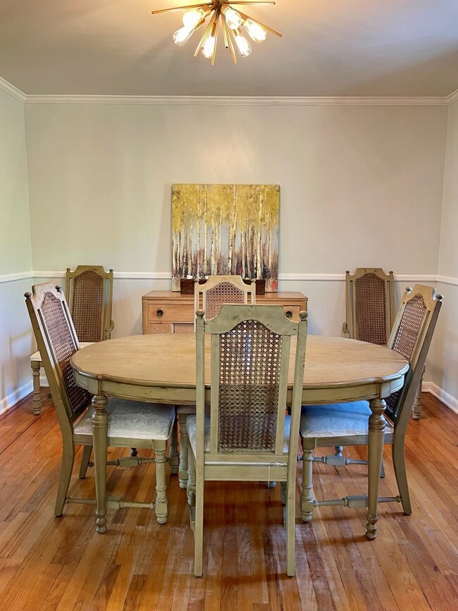 1907 Robinhood Rd, Albany, GA 31707 - photo 6