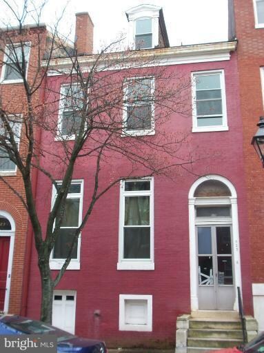 825 Hollins St, Baltimore, MD 21201 - photo 6