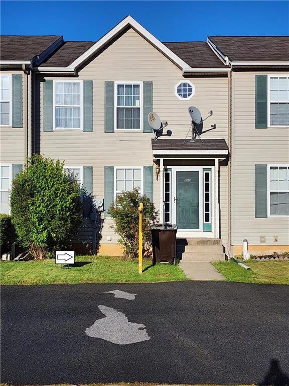 619 Abbe Ct, Freemansburg, PA 18017 - photo 2