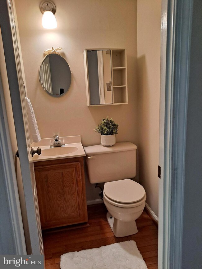 427 Eagle Rd unit 14, Wayne, PA 19087 - photo 7