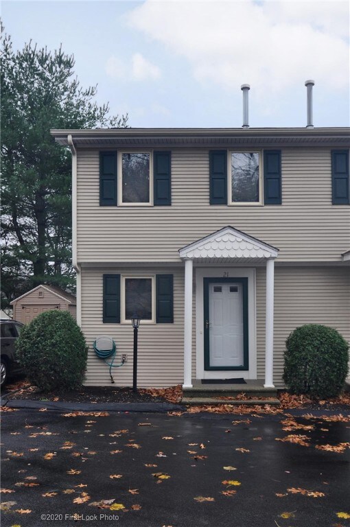 165 Holland St unit 21, Cranston, RI 02920 - photo 2