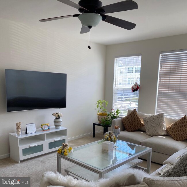 8344 Scotland Loop, Manassas, VA 20109 - photo 4