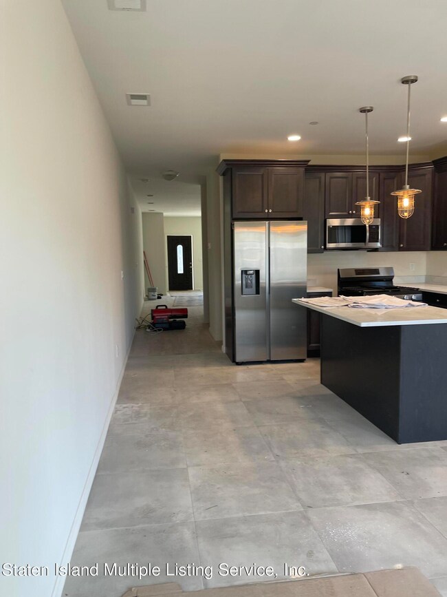 110 Roe St, Staten Island, NY 10310 - photo 7