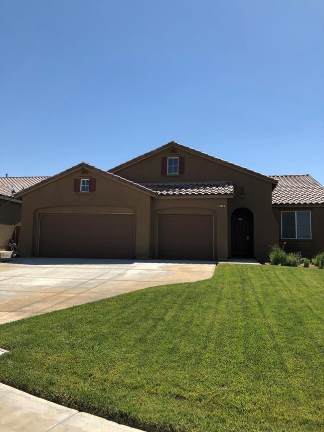 3212 Vicente St, Rosamond, CA 93560 - photo 2