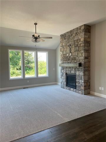 20124 Barker St, Spring Hill, KS 66083 - photo 6