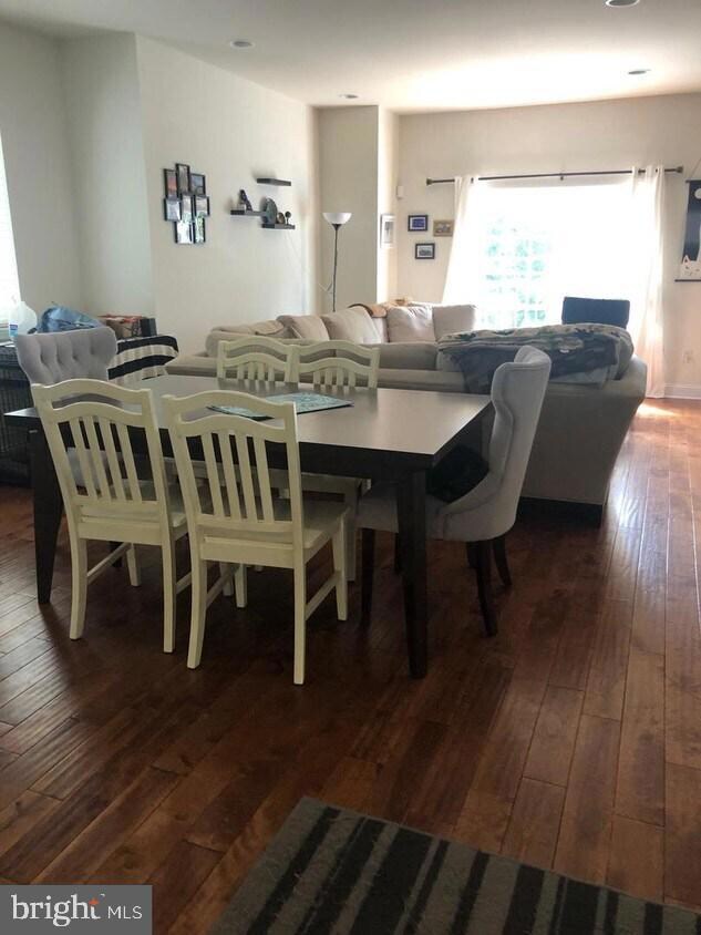 7851 Nixon St, Philadelphia, PA 19128 - photo 4