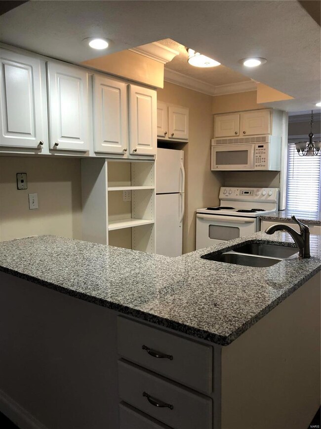 905 Westwood Village unit 3, Maryville, IL 62062 - photo 6