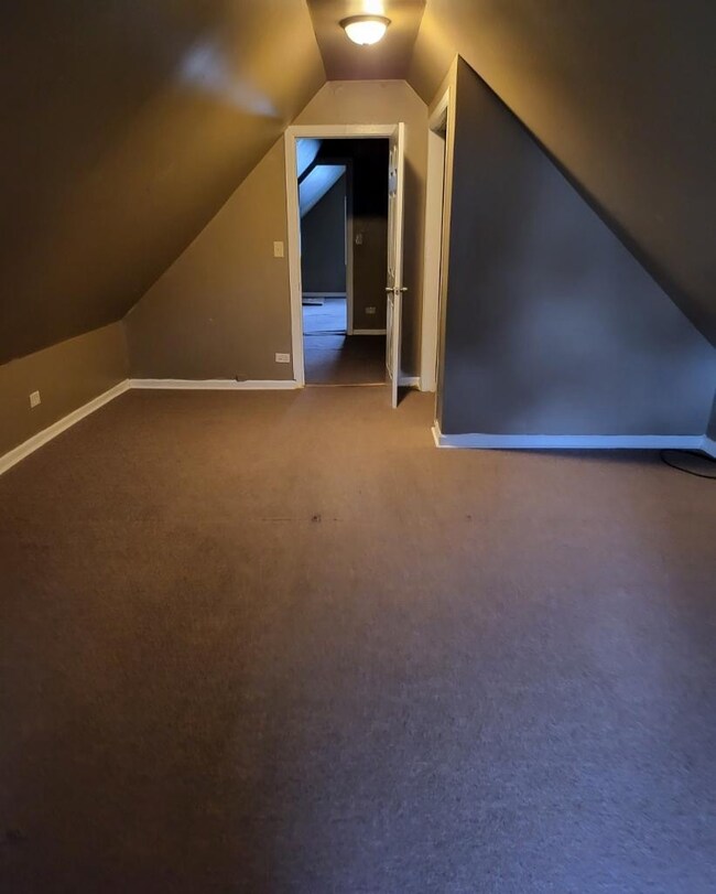 8752 S Saginaw Ave unit 1, Chicago, IL 60617 - photo 7