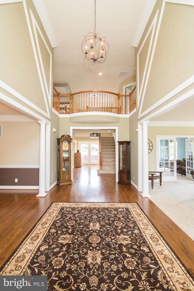 16614 Goldencrest Cir, Purcellville, VA 20132 - photo 7