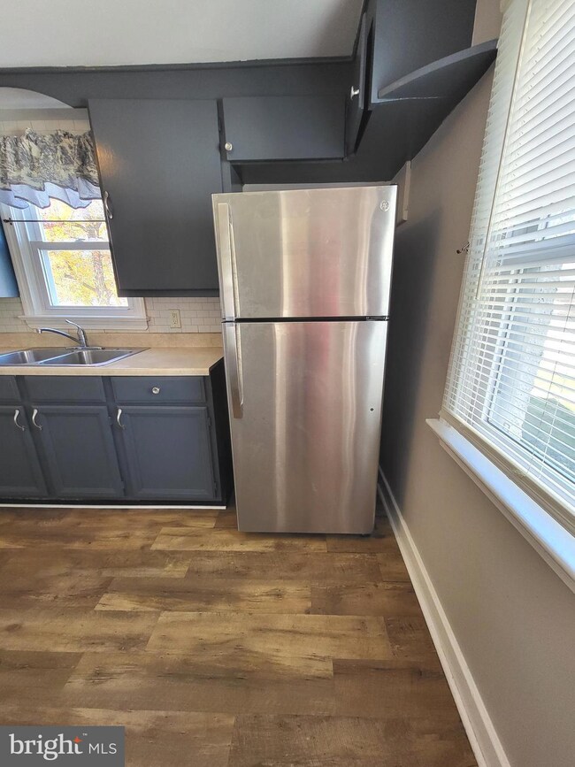 1517 Walnut St, Coatesville, PA 19320 - photo 4