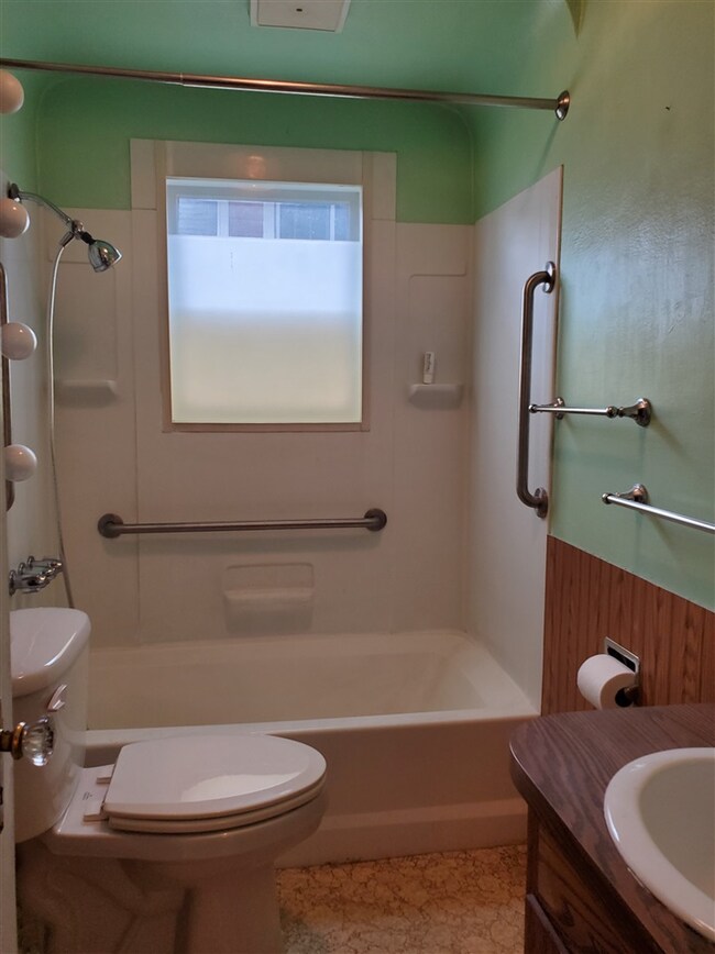 1312 W 11th Ave, Spokane, WA 99204 - photo 6