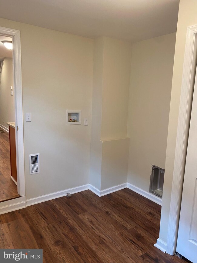 640 Royden St, Camden, NJ 08103 - photo 4