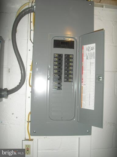 1221 Gittings Ave, Baltimore, MD 21239 - photo 4