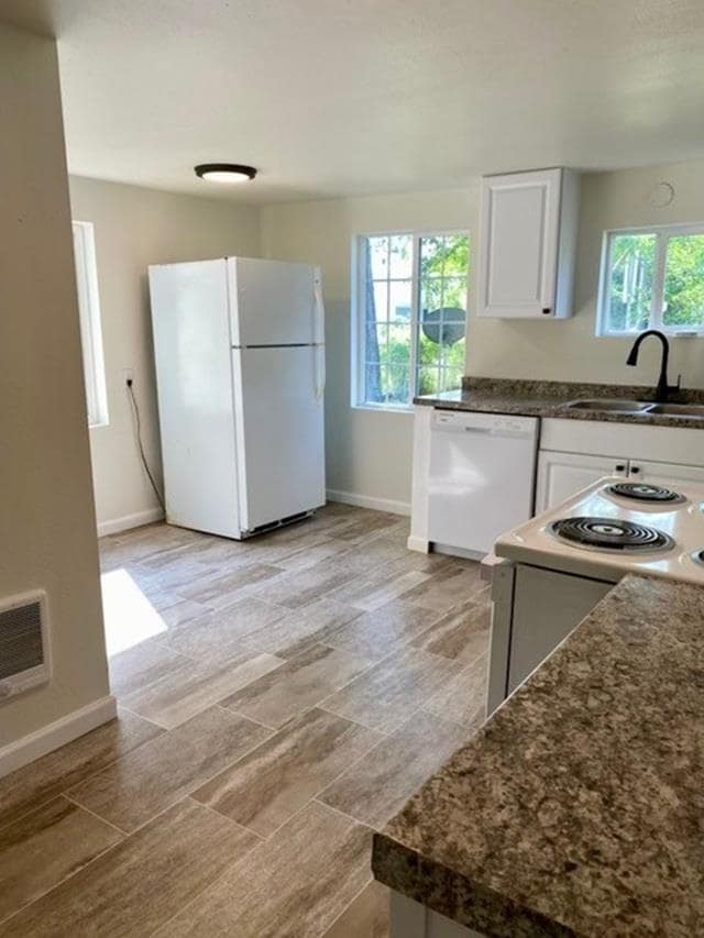 1320 W Rowan Ave, Spokane, WA 99205 - photo 7