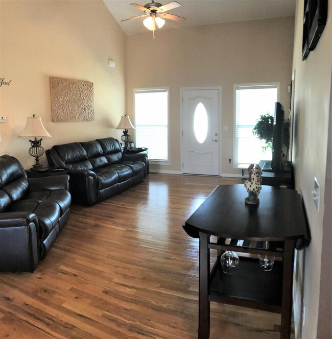 2017 Chris Dr, Lawrenceburg, KY 40342 - photo 7