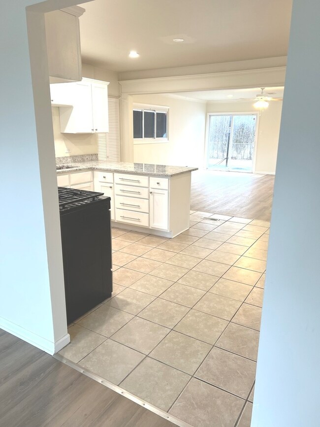 3745 171st St, Country Club Hills, IL 60478 - photo 5