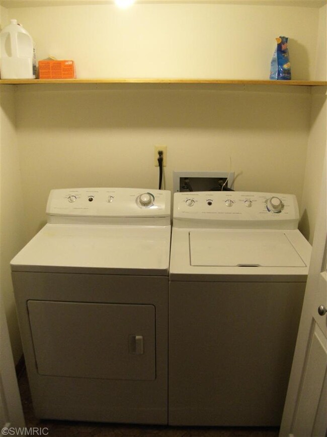 6952 Springtree Ln SW unit 10, Grand Rapids, MI 49548 - photo 6