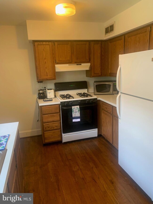 817 N Jackson St unit 2, Wilmington, DE 19806 - photo 5