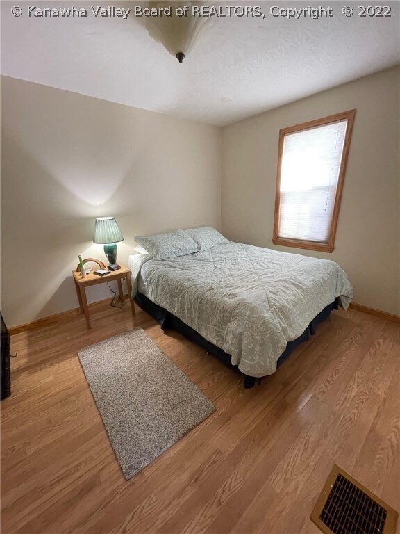 1327 Lightner Ave, Dunbar, WV 25064 - photo 5