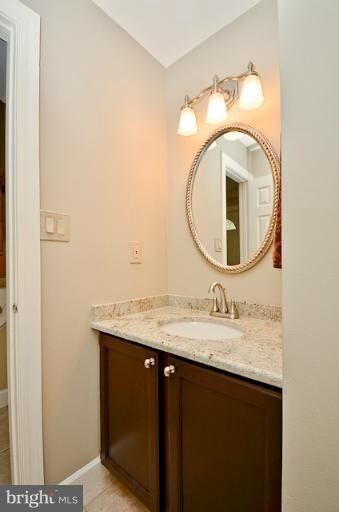 6317 Falling Brook Dr, Burke, VA 22015 - photo 7