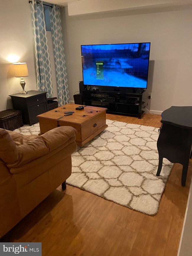 4004 Logan Ct, Pasadena, MD 21122 - photo 5