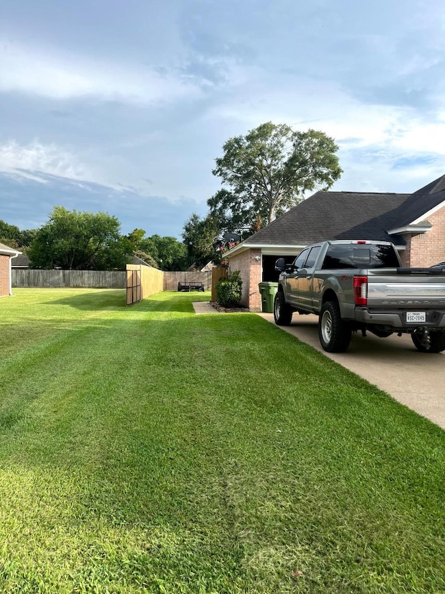 Side Yard View Front To Back