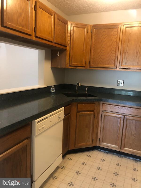 4206A Aberdeen Dr unit 4206, Mount Laurel, NJ 08054 - photo 6