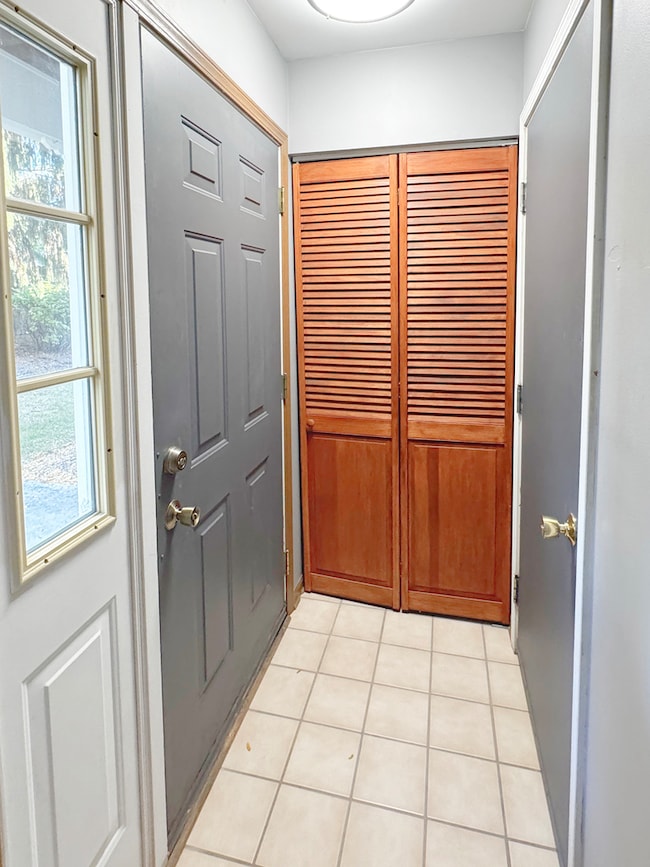 1236 Sandhurst Ln unit 4, South Elgin, IL 60177 - photo 4