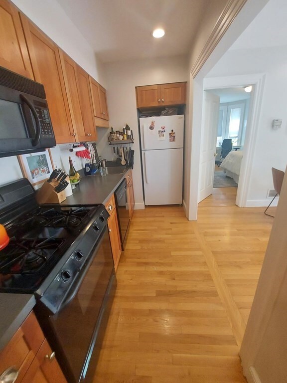22 Thomas Park unit 1, Boston, MA 02127 - photo 2