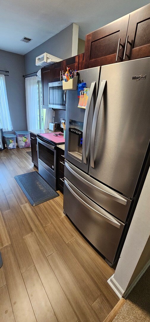 1517 Commodore Ct unit 5, Schaumburg, IL 60193 - photo 6