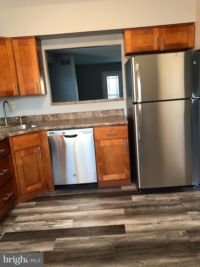 1240A Pine Grove St, Bristol, PA 19007 - photo 4